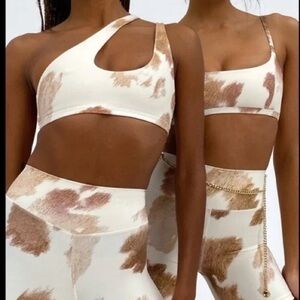 WeWoreWhat Cream and Brown Asymmetrical Bra